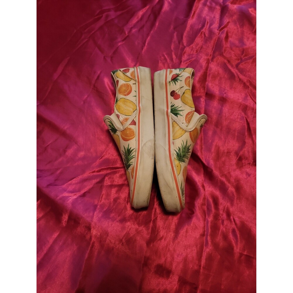Vans - Picture 2 of 2